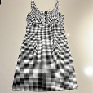 Cotton Gingham Sundress in black & white seersucker cotton fabric. NewMan France